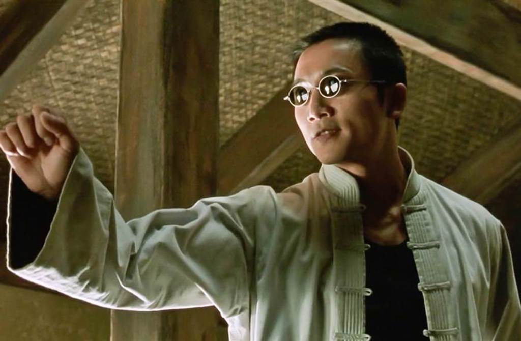 鄒兆龍在《駭客任務》系列電影中演出要角賽洛芙。(圖／達志提供)