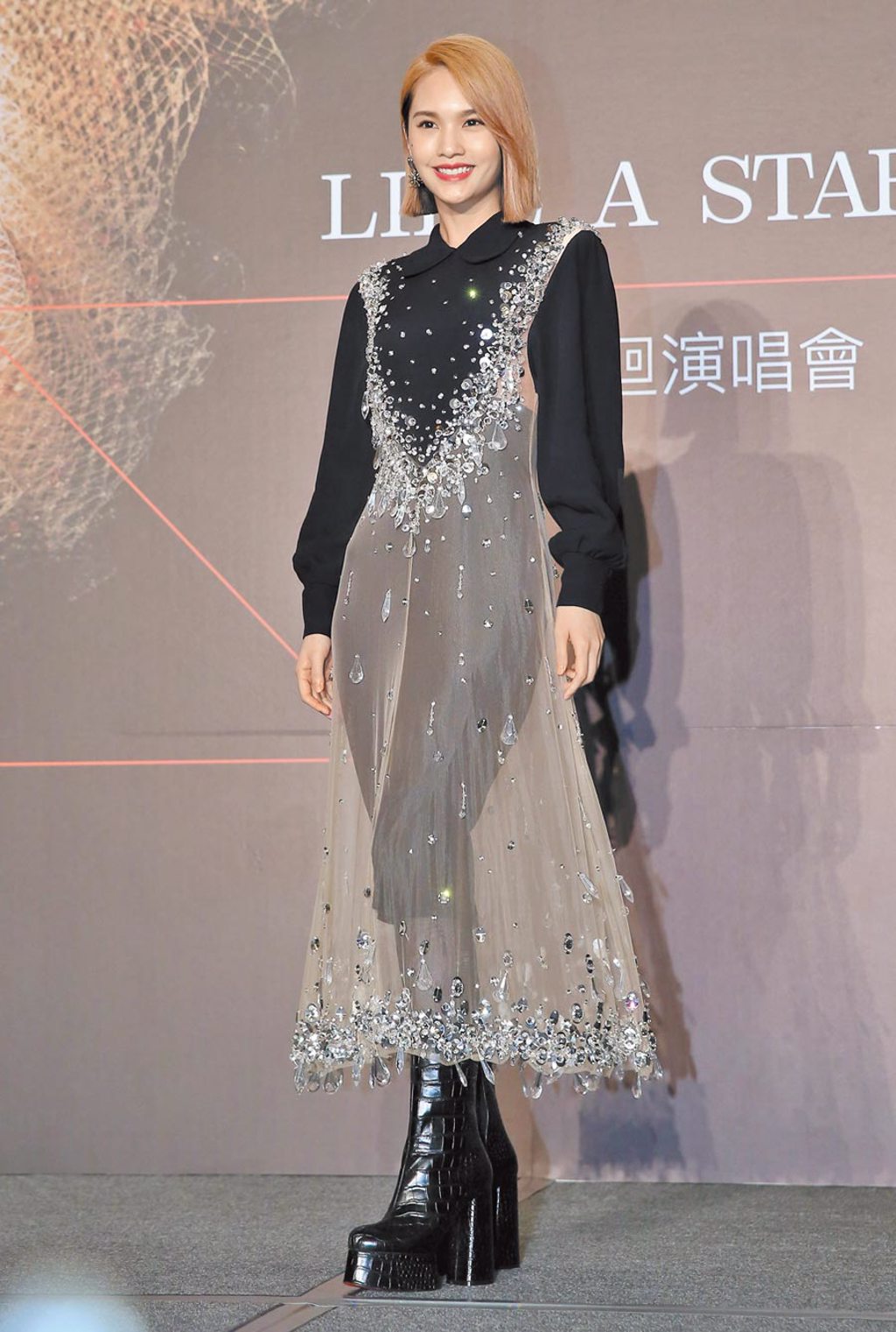 楊丞琳昨在記者會上，宣布將於11月啟動「LIKE A STAR」巡迴演唱會。（陳俊吉攝）