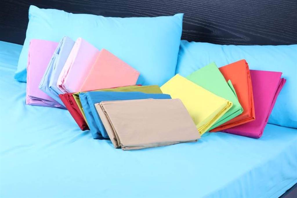 床單可以營造臥室氛圍，顏色還會左右財運。(達志影像/shutterstock)