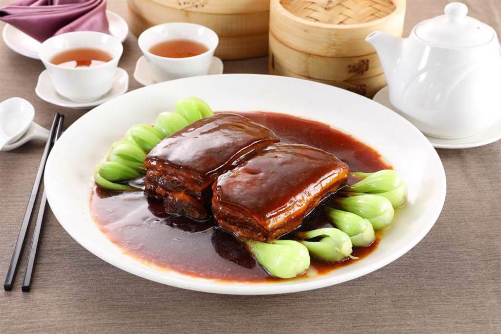 台北天成大飯店「寧式東坡肉」。（天成飯店集團提供）