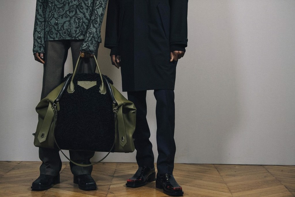 Givenchy 2020秋冬男士系列手提袋款全新面貌（圖／BEEN蜂報提供）