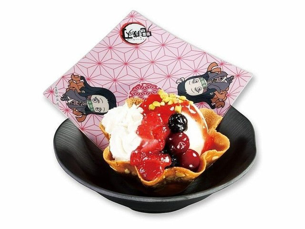 與彌豆子形象非常契合的莓果冰淇淋（圖 / くら寿司）