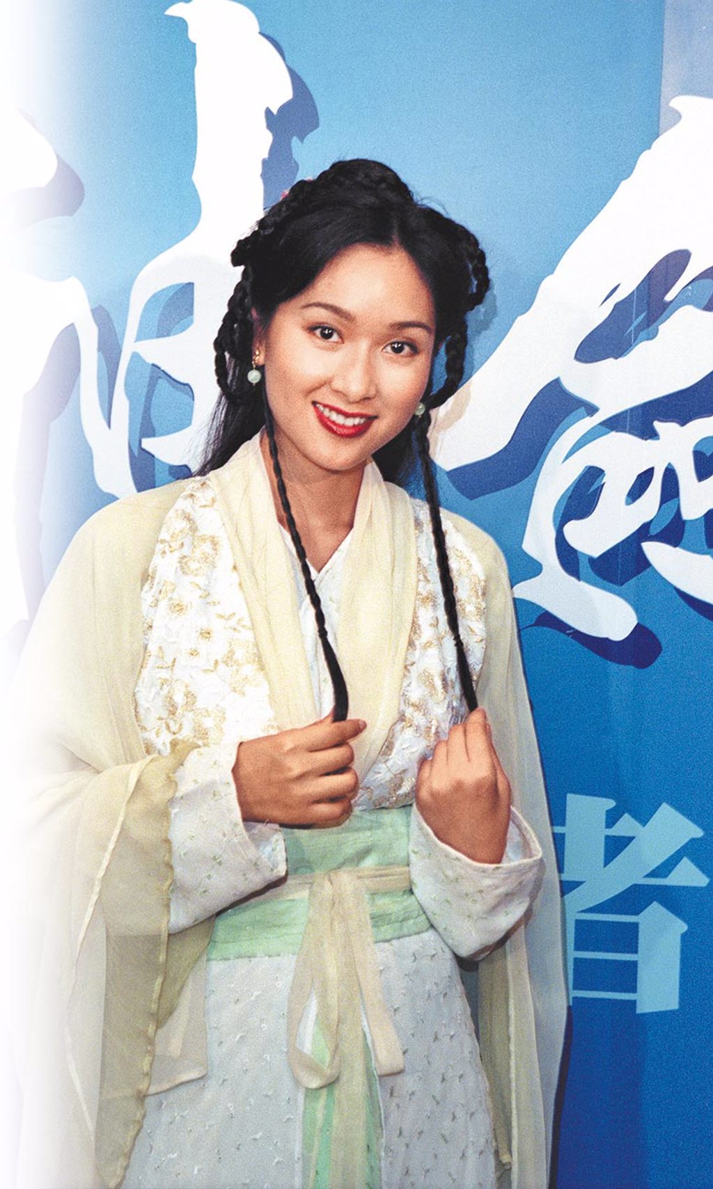 楊恭如1999年為《雪花神劍》來台宣傳，古裝扮相絕美。圖片提供：中時資料庫