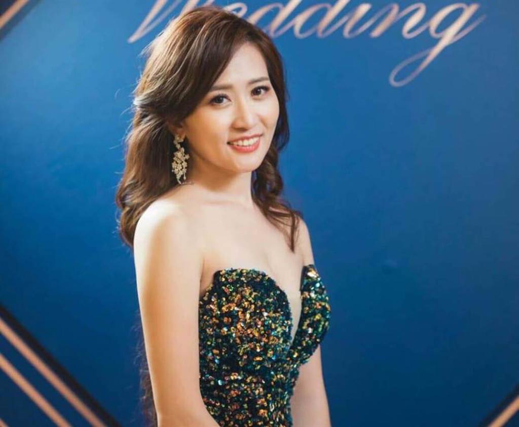 逸祥舊愛白白嫁了絕美婚紗曝光 觸娛樂