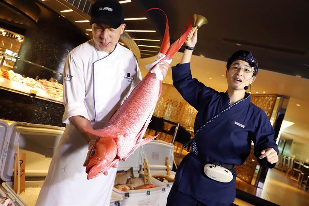 台北晶華酒店推出的「郵輪式度假體驗–日本文化航程」，7980元起可讓房客感受日本「築地魚市」氛圍。（圖／台北晶華酒酒店）