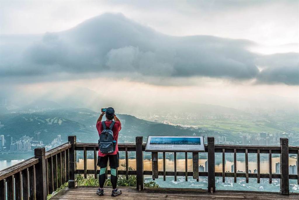 觀音山遊客中心於10月通過穆斯林友善環境認證，為目前台灣海拔最高的認證場域。（北觀處提供）