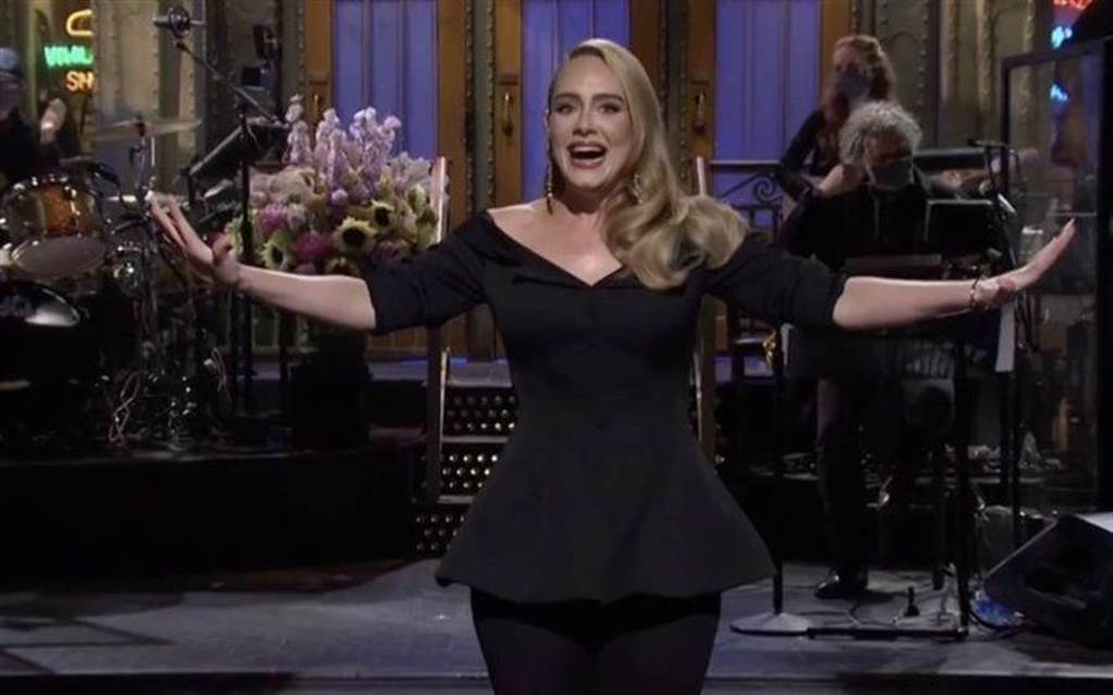 愛黛兒(Adele)一登台，瘦身成果讓人驚艷 (圖/ 翻攝自NBC)