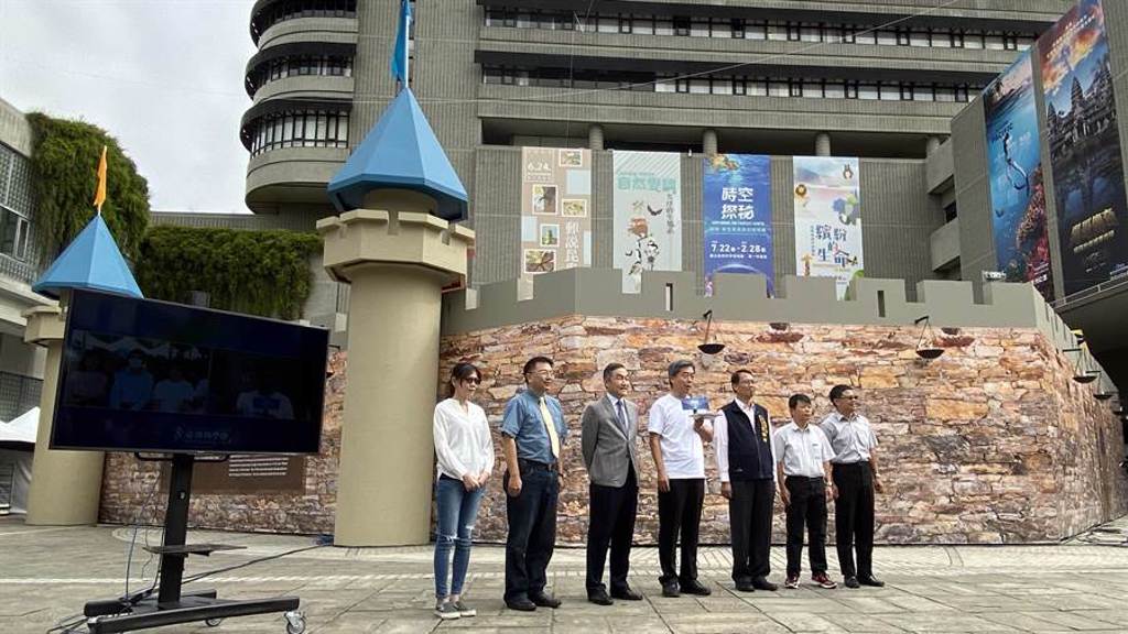 「台灣科學節」在全國5館5地同步展開，科博館推出「大科學城堡」及「大彩虹」等科學體驗活動。（陳淑芬攝）