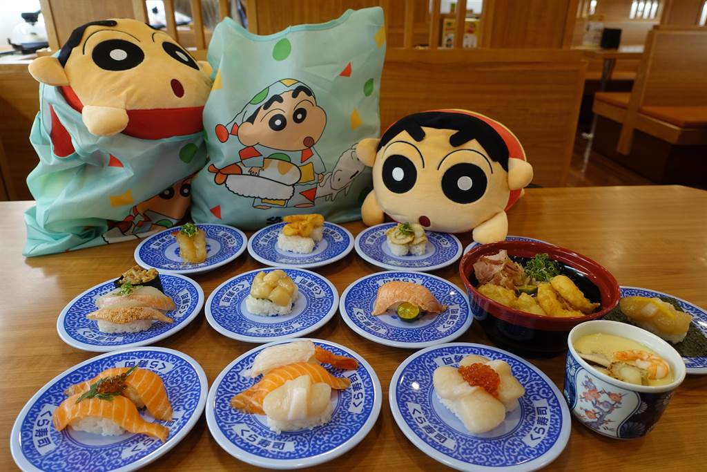 藏壽司11月20日到26日推出「北海道大帆立貝＆生鮭魚祭」。（黃采薇攝）