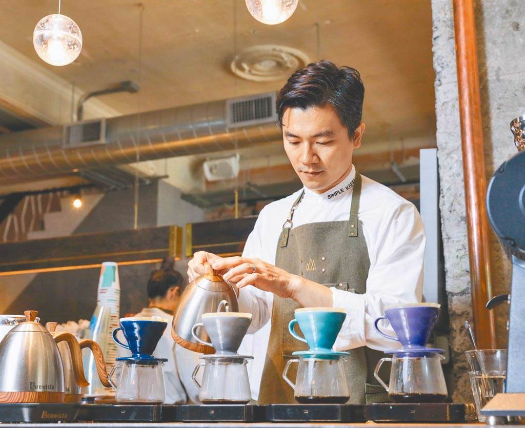 WBC「世界咖啡大師賽」冠軍吳則霖，原為工程師出身。（資料照 石智中攝）
