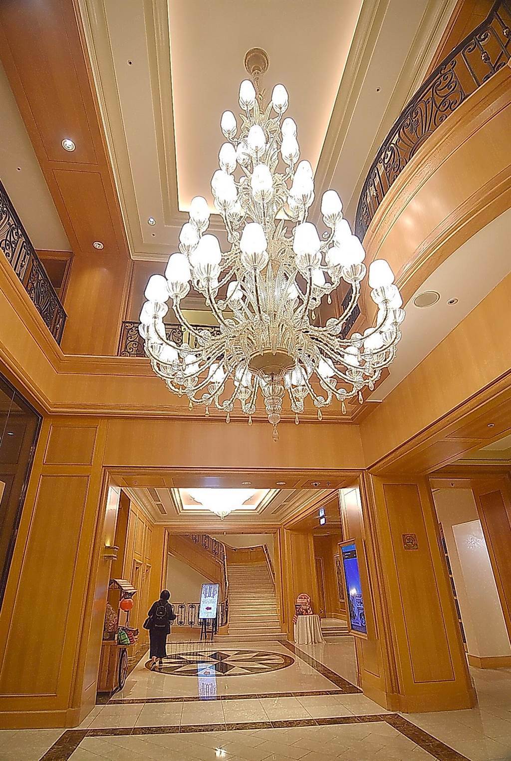 除高樓層客房換裝，台北西華飯店亦趁防疫期間將公共區域全面維謢保養。（圖／姚舜）