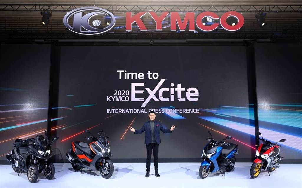 ▲KYMCO「Time to Excite 國際發表會」今盛大發表四款豪華重機陣容，紅黃白電新銳科技齊聚一堂，讓台灣車迷直擊獨享、全球聚焦。