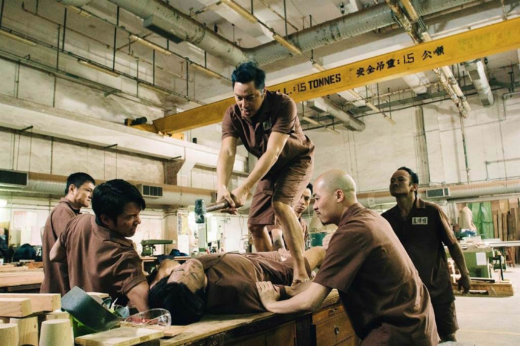 港式監獄電影《逃獄兄弟》 再現監獄暴力風格。（華映娛樂提供）