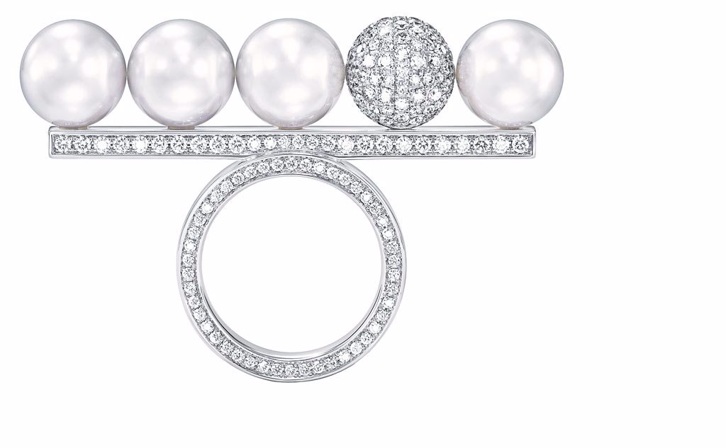 TASAKI balance signature decade pearls and diamonds戒指，101萬元。（TASAKI提供）