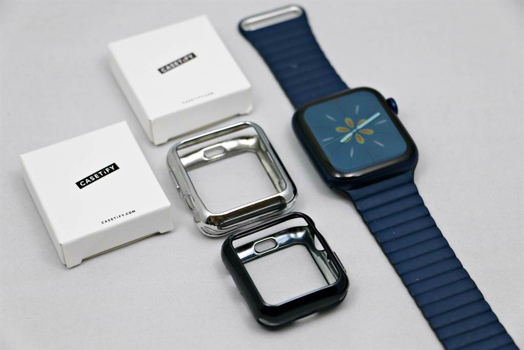 配件品牌Casetify有針對Apple Watch推出專屬保護殼，分42/38mm尺寸。（黃慧雯攝）
