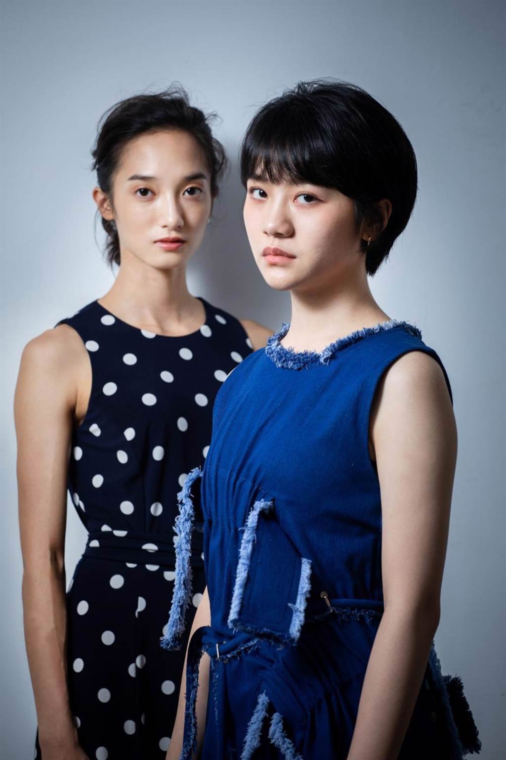 李玲葦（右）、韓寧為戲劇新面孔，在《返校》影集中挑大樑擔綱雙女主角。（石智中攝）