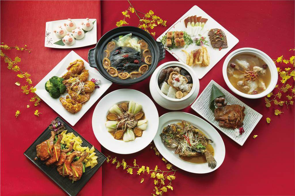 新竹喜來登即日起至2021年2月16日推出「年菜外帶」為民眾輕鬆打理一桌澎派的團圓佳餚。 （新竹喜來登提供／羅浚濱新竹傳真）