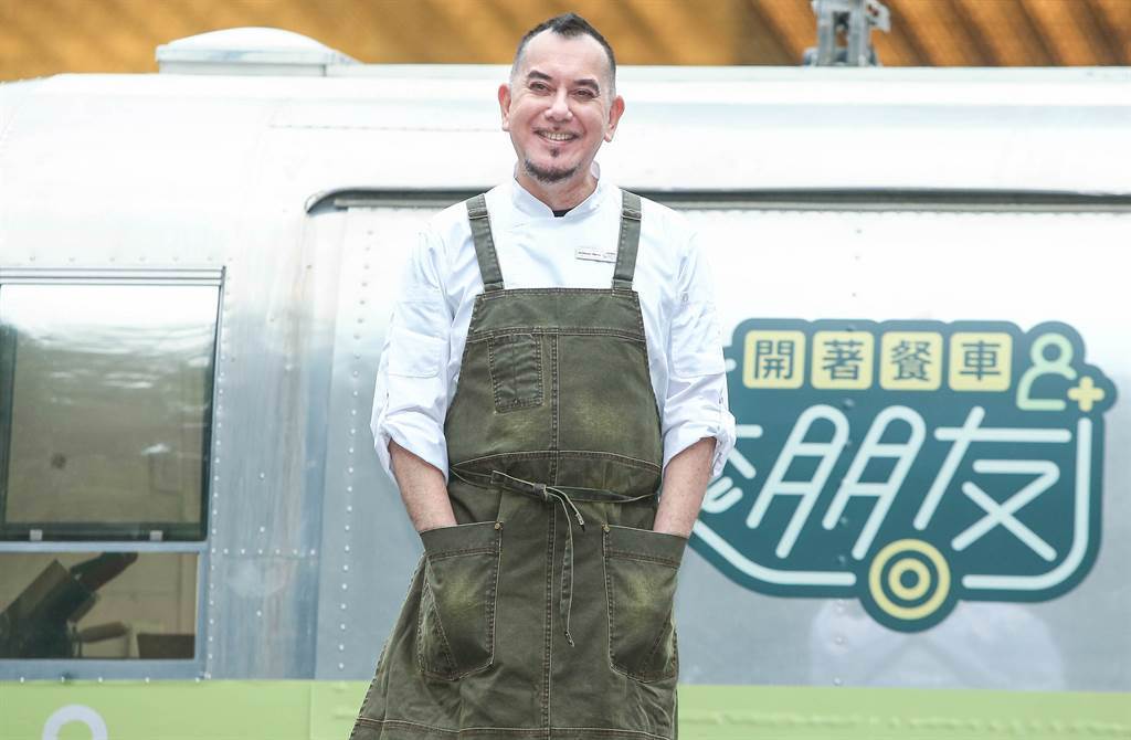 香港資深男演員黃秋生最近到台灣短期居留，為了拍攝實境節目《開著餐車交朋友》。(圖/ 取自中時資料庫)