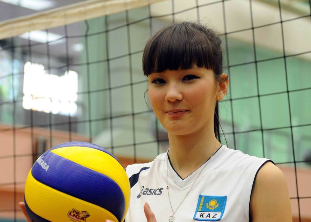 哈薩克排球女將莎賓娜在東亞國家擁有高人氣。（新華社資料照）