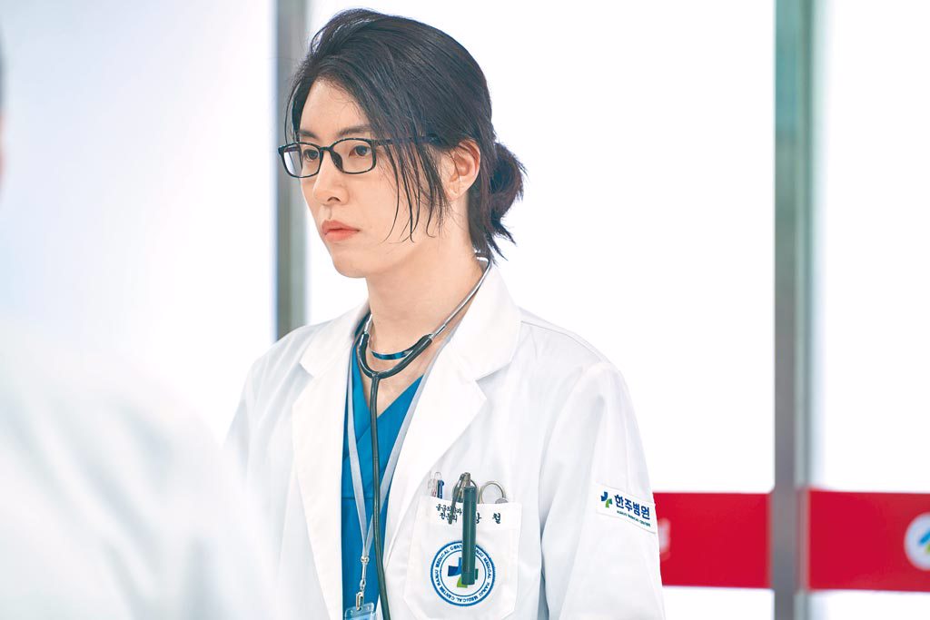 魯敏宇在《檢法男女2》詮釋精神分裂殺人魔角色，演技大躍進。（中天娛樂台提供）