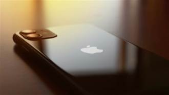 傑昇通信公布年度熱銷手機Top 10 蘋果三星勢均力敵