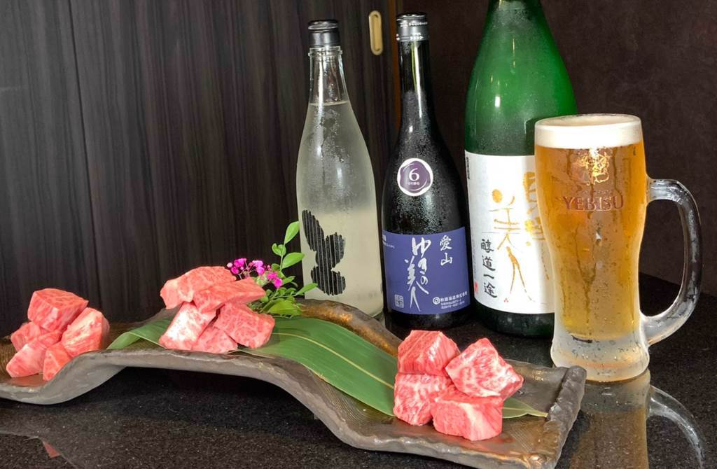 日本角切盛合精選3個最受歡迎種日本和牛角切，厚實的口感一次滿足。（圖／楊婕安攝）
