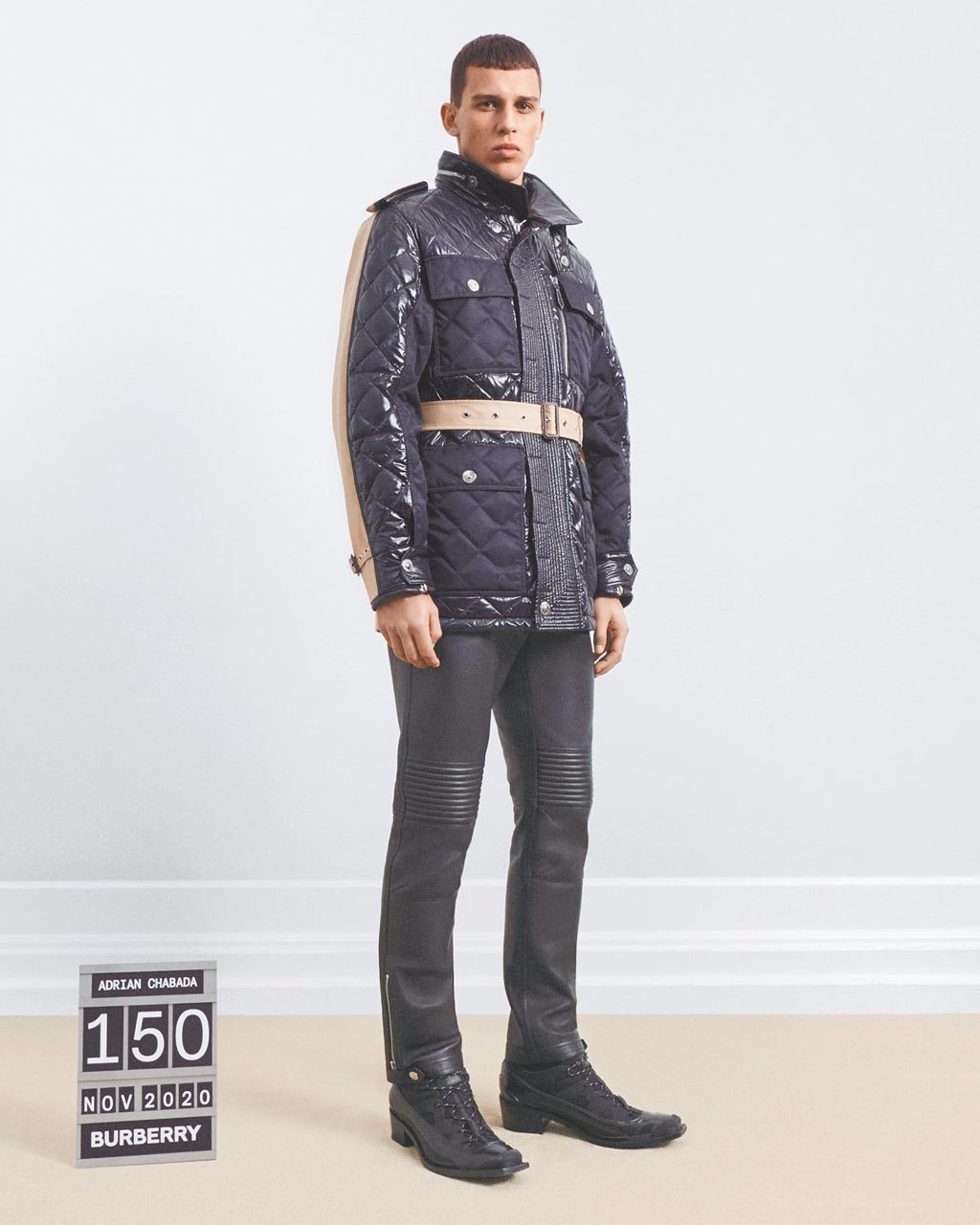Burberry未來經典系列收納式連帽絎縫尼龍和棉質戰地夾克，9萬5000元。（Burberry提供）