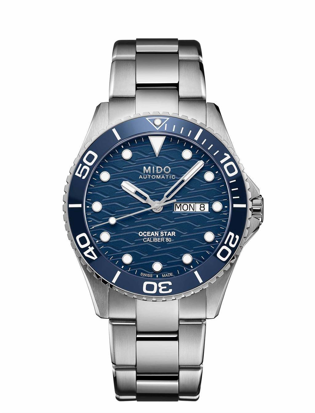 美度表Ocean Star海洋之星200米陶瓷圈腕表，藍色表盤款3萬3400元。（MIDO提供）