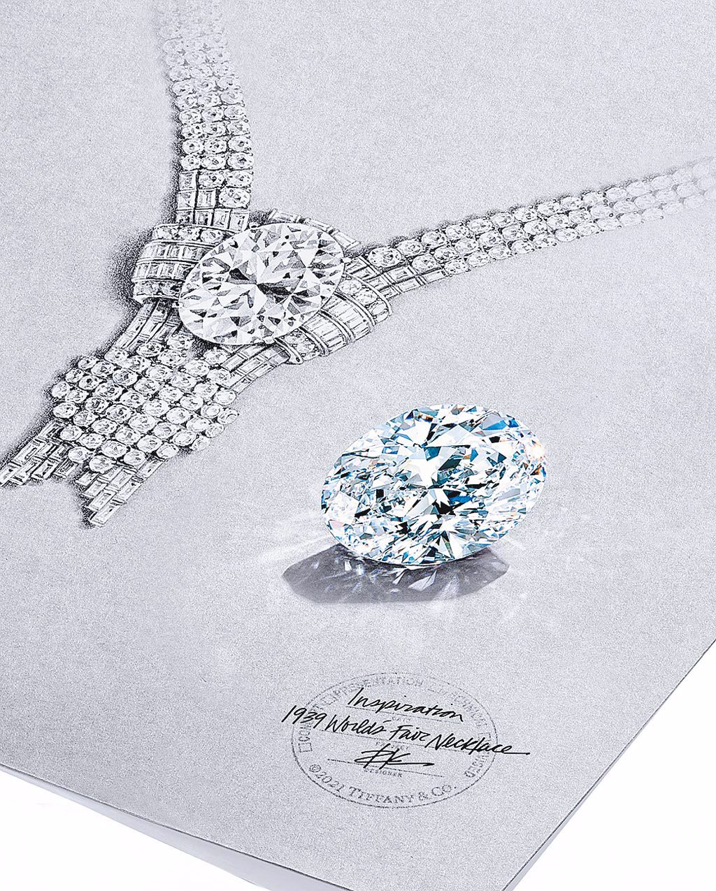 Tiffany最近以一顆重逾80克拉的鑽石，重新鑲在1939年高級珠寶項鍊上，以高價鑽石取代原本的海水藍寶，有象徵意義。（Tiffany & Co.提供）