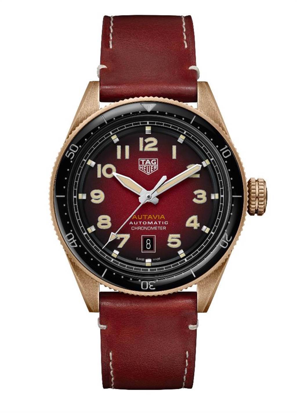 泰格豪雅Autavia青銅紅色自動腕表，12萬6200元。（TAG Heuer提供）