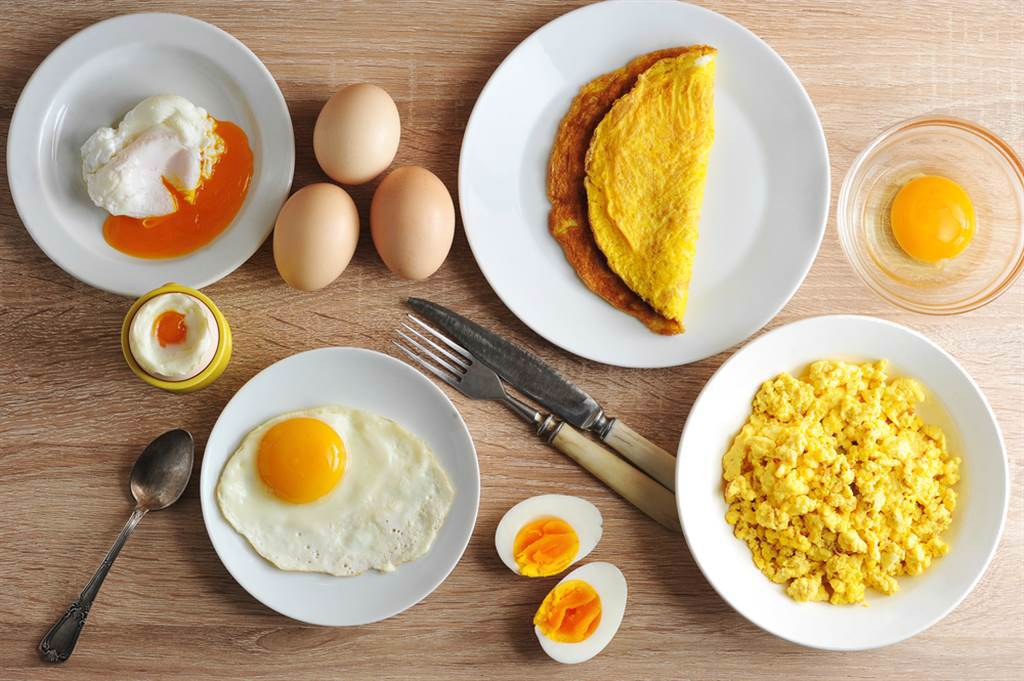 營養師高敏敏說，雖然蛋是好東西，但不同料理方式，熱量也會大不相同。(達志影像/shutterstock)