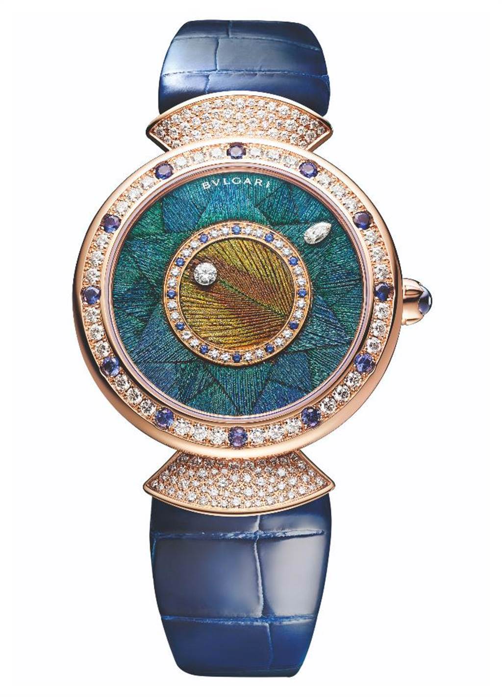 寶格麗DIVAS’DREAM PEACOCK DISCHI孔雀腕表，表盤以孔雀羽毛拼貼而成，199萬8000元。（BVLGARI提供）