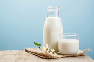 喝牛奶會生痰？營養師舉科學證據點破關聯性