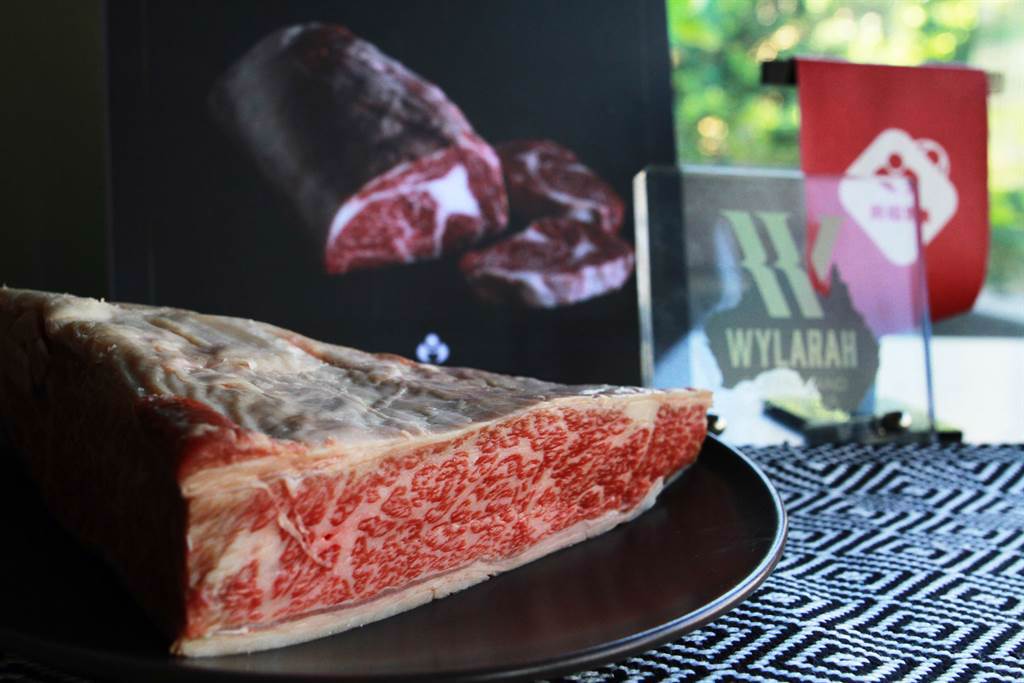 佳節首選Wylarah澳洲頂級精品和牛，高規格冷鏈保鮮。（美福提供）