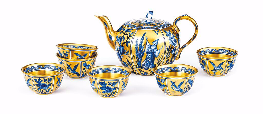 麥森黃金時代茶具組，擁有一壺六杯，以細膩的工筆畫雕琢18世紀歐洲人想像的東方國度。（國裕生活提供）