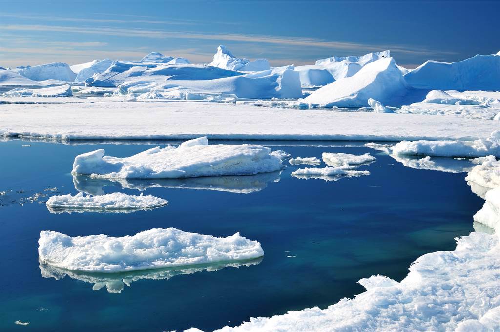 科學家在南極的冰棚下，發現附著未知生物的巨石。(示意圖/達志影像)