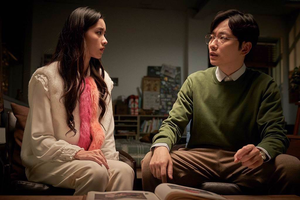 李東輝在片中為了配合未婚妻陳都靈，90％的台詞都以中文發音。（華映提供）