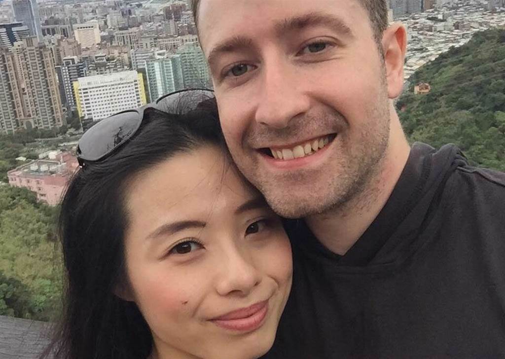 丹麥先生和台灣太太相識6天就結婚引起爭議。(圖/翻攝自「丹麥先生x台灣太太」臉書)