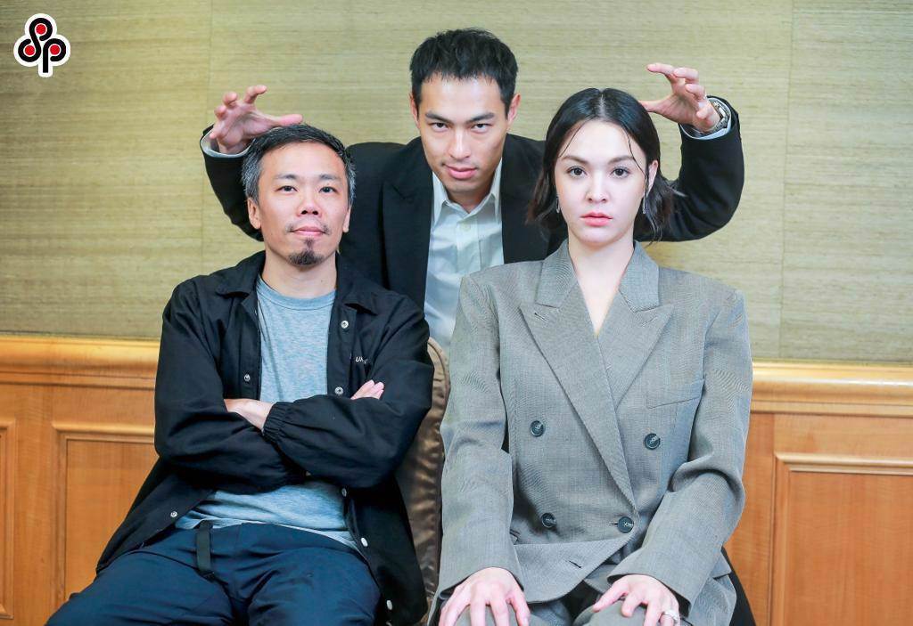 《複身犯》導演蕭力修（左起）和男女主角楊祐寧、張榕容接受本報專訪。（粘耿豪攝）