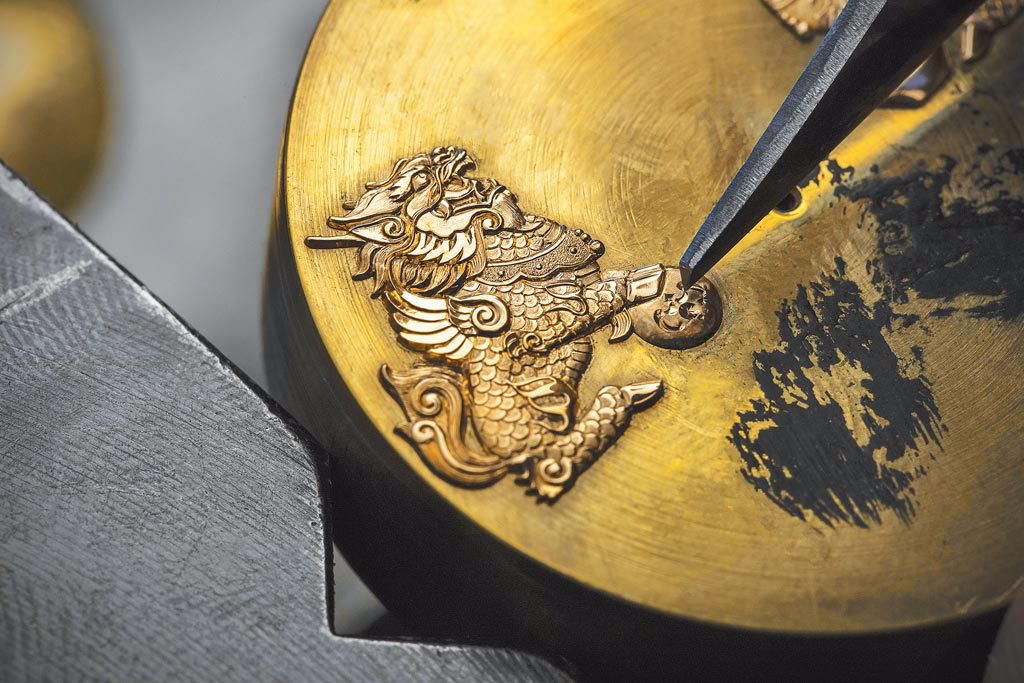 江詩丹頓以祥獸麒麟為主題打造陀飛輪腕表，融入精湛工藝。（江詩丹頓提供）