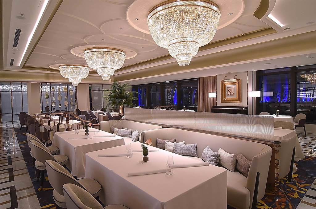 高雄朕豪酒店內〈美享地〉（　MAJESTY RESTAURANT ）餐廳有104個客席座位，並有4間包廂。（圖／姚舜） 