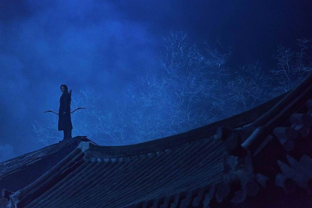 《屍戰朝鮮-雅信傳》最新劇照曝光。（Netflix提供）