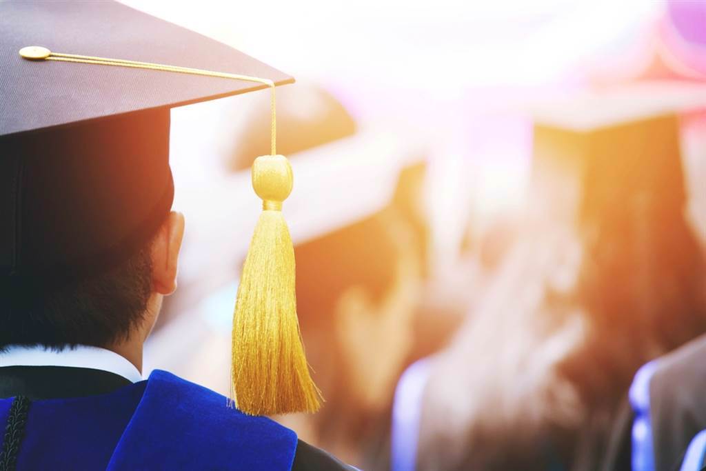 啥科系難讀又不好就業？網齊喊這系：畢業的都是強者。（圖／Shutterstock）