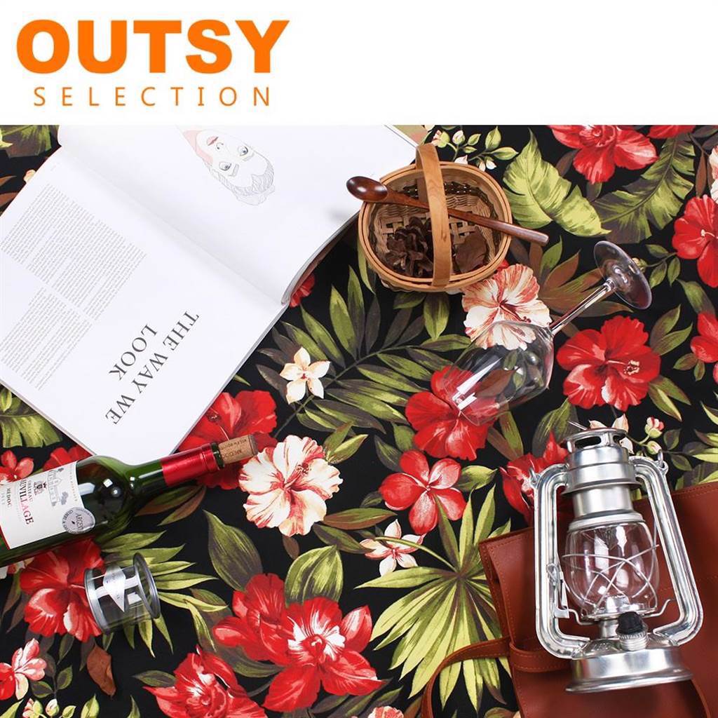 蝦皮購物的OUTSY限量款輕量印花系列野餐墊，原價699元，優惠價594元。（蝦皮購物提供）