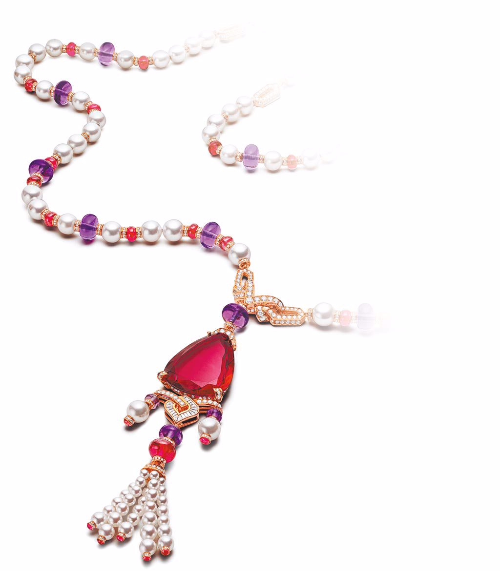 寶格麗BAROCKO系列Lady Rubellite頂級紅碧璽、珍珠與鑽石項鍊，約1756萬元。（BVLGARI提供）