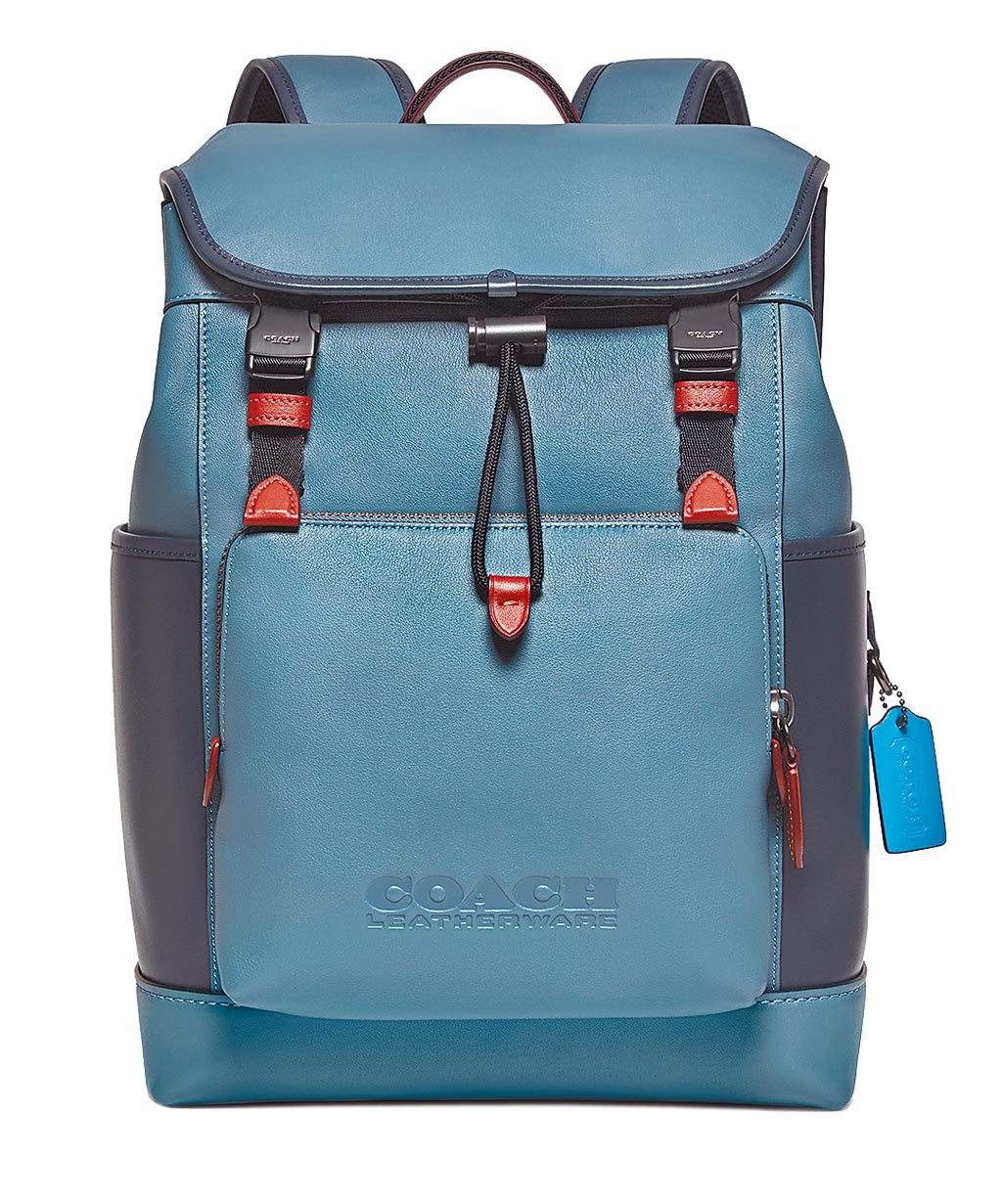 COACH藍色後背包2萬7800元。（COACH提供）