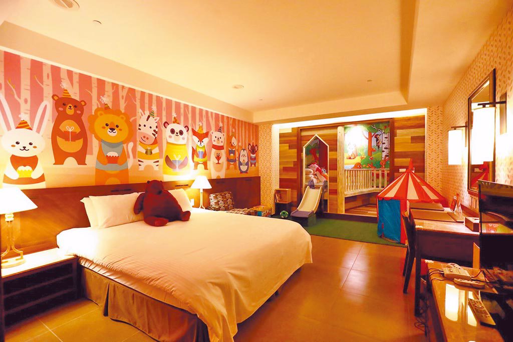 「可愛森林」親子主題房裡有小朋友睡覺的專屬隔間。（大板根森林溫泉酒店提供