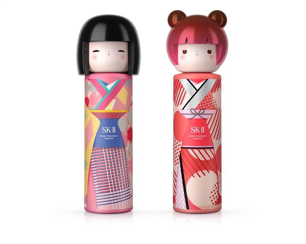 SK-II 青春露春日娃娃和服限定版粉紅和服、紅和服兩款，原價6575元，促銷價5917元。（SK-II 提供）