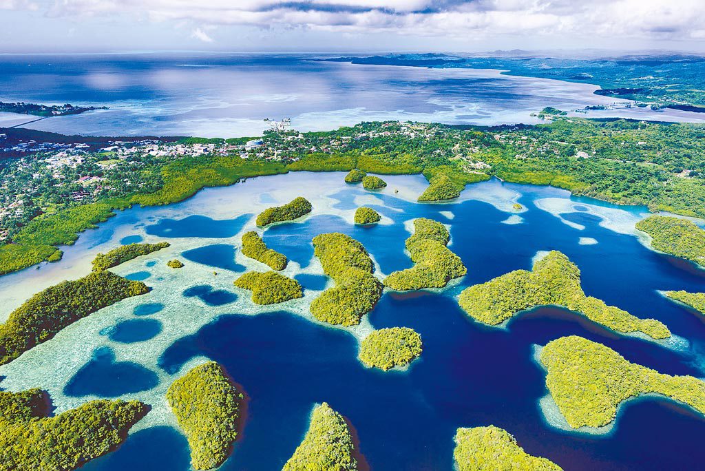 台灣可望與帛琉建立起旅遊泡泡，帛琉附近海域有一片「珊瑚保護區」，被評鑑為世界七大水底奇景之一（東南旅遊提供）。