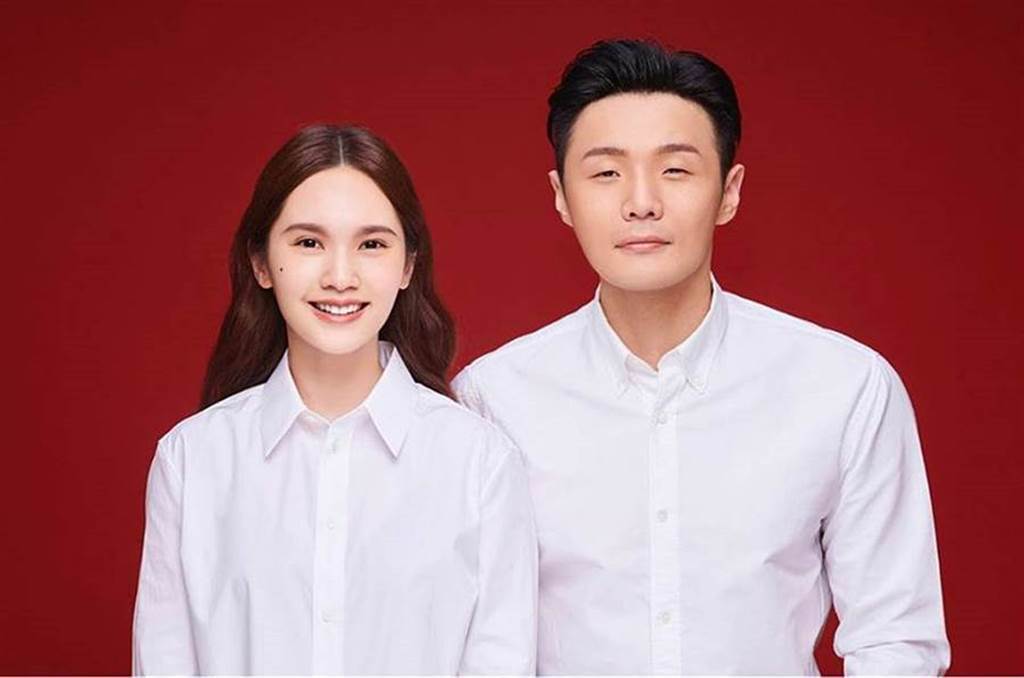 大陸實力派男歌手李榮浩和台灣可愛教主楊丞琳在2019年結婚。(圖/ 摘自李榮浩微博)